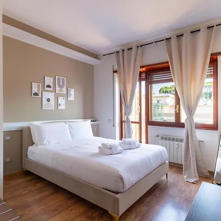 San Damaso Vatican 4*